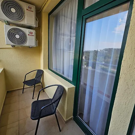 Apartment Elena Place